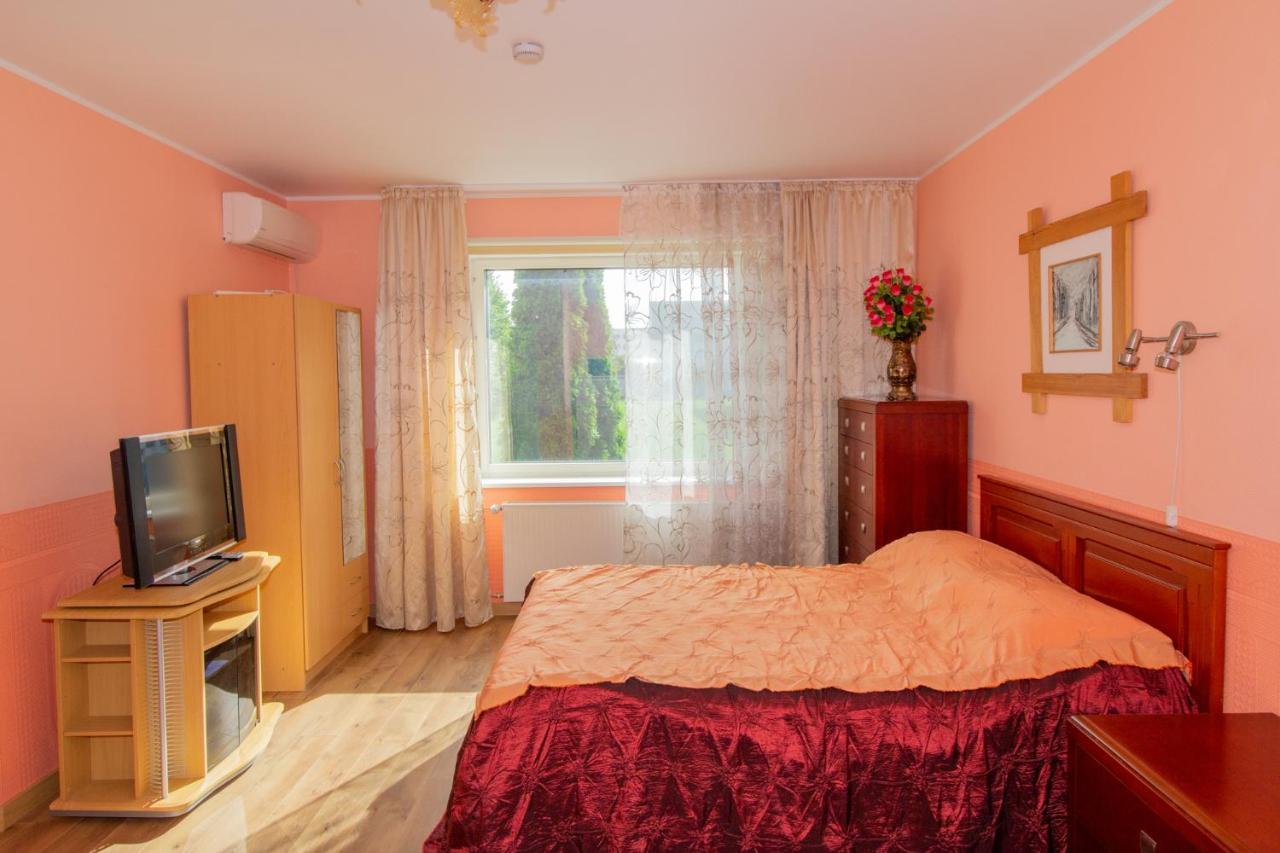 פארנו Fortuna Apartments מראה חיצוני תמונה